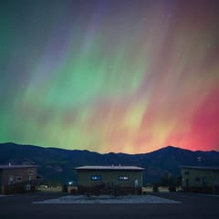 Blaine Cabin-Stunning Mountain Views, Close to GNP!